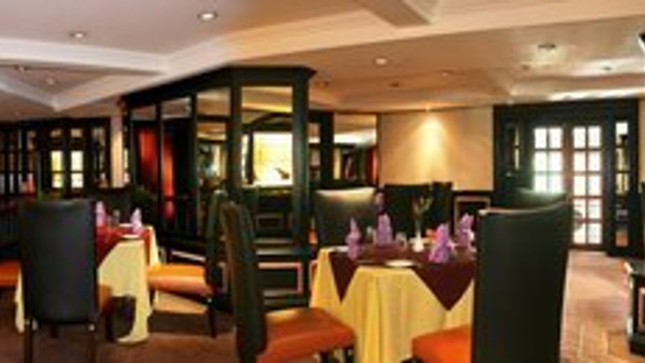 Kandawgyi Palace Hotel Restaurant
