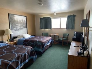 AmeriVu Inn and Suites Shawano