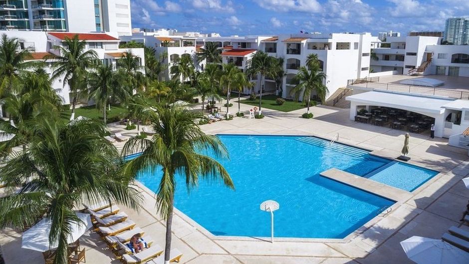 BeachScape Kin Ha Villas & Suites Pool