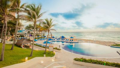 Golden Parnassus Resort & Spa