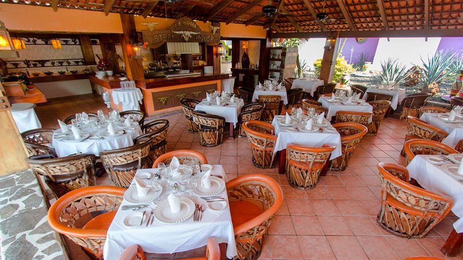 Hotel Decameron Los Cocos Restaurant
