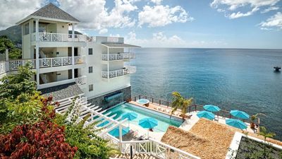 Fort Young Hotel & Dive Resort