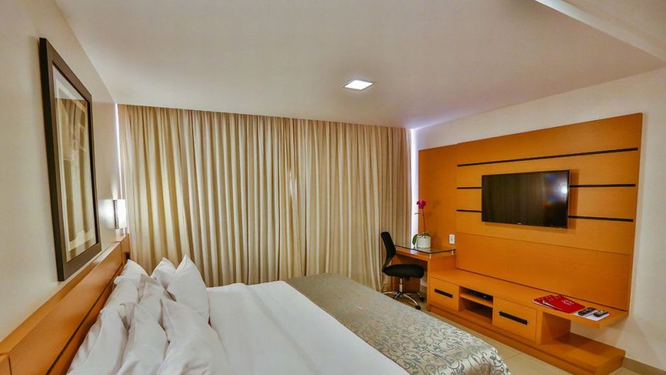 Castro's Park Hotel Room