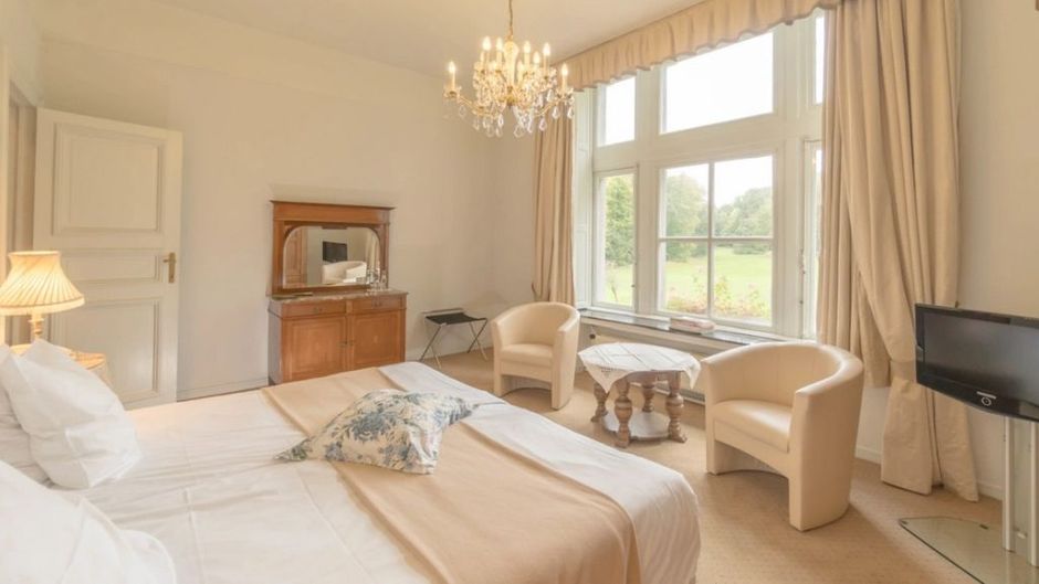 Chateau d'Hassonville Room