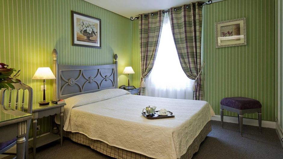 Beaubourg Hotel Room