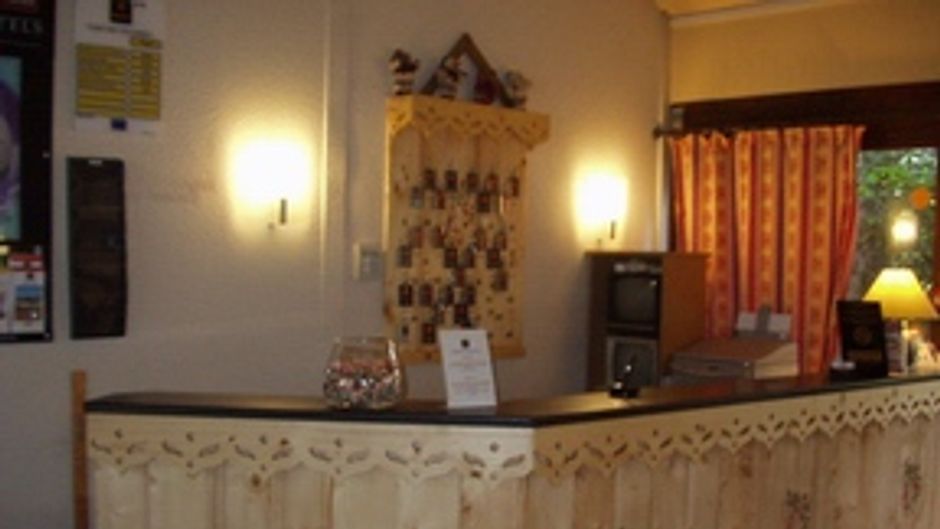 Hotel Porte De Geneve Lobby