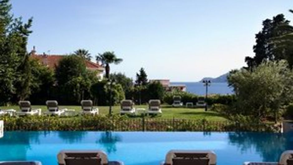 Chateau de la Tour Pool