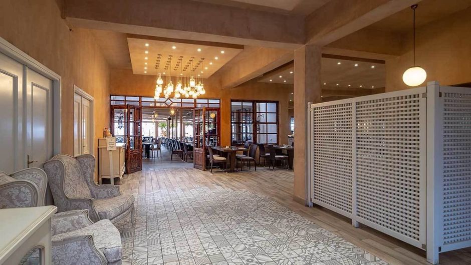 Silva Beach Hotel Restaurant