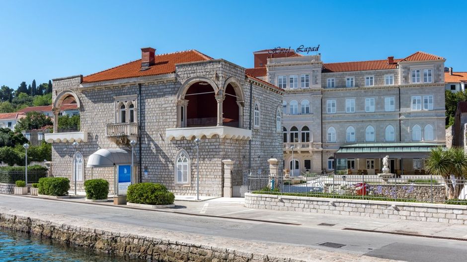 Hotel Lapad Exterior