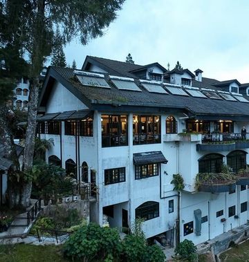 Strawberry Park Resort office