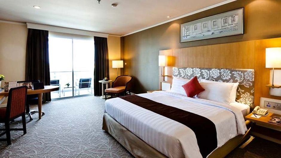 Royal Princess Larn Luang Bangkok Room