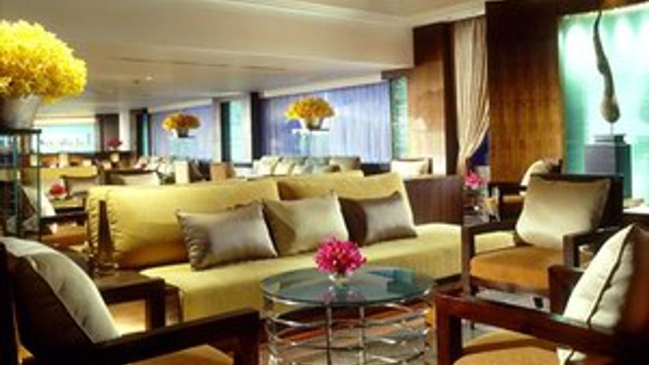 Boulevard Hotel Bangkok Lobby