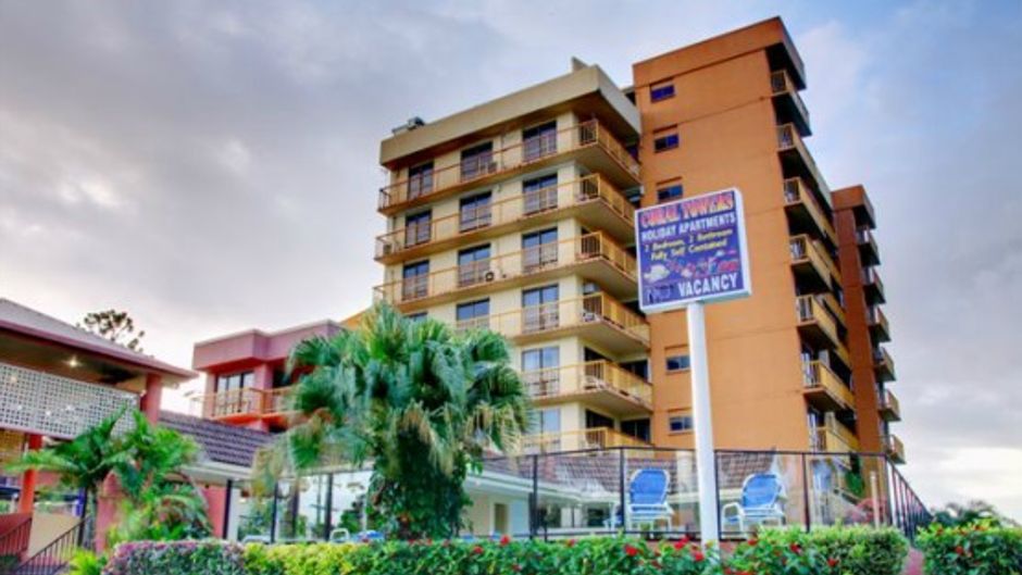 Coral Towers Holiday Apartments Exterior