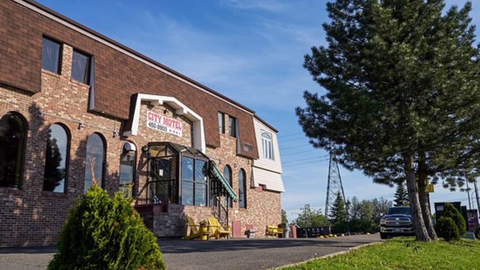 City Motel Exterior