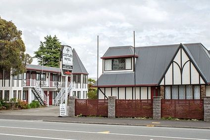 Castles Motel