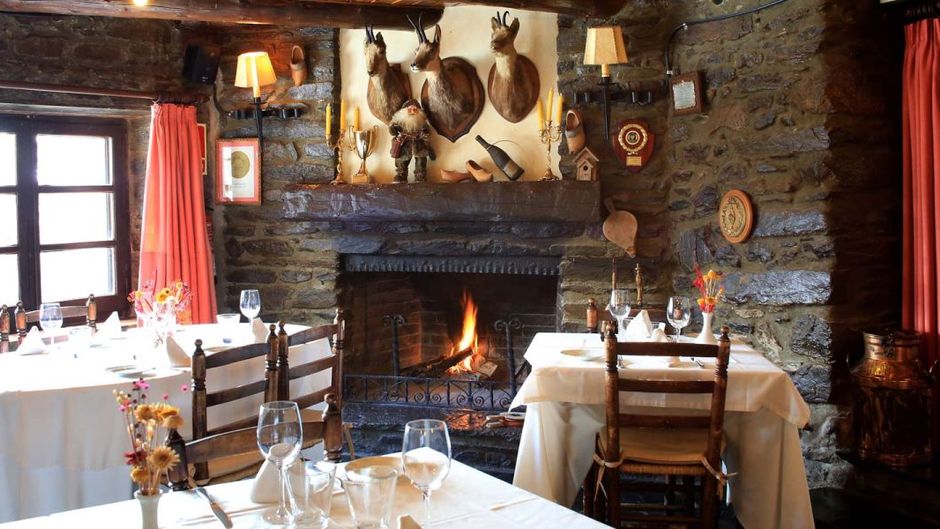 Can Borrell Hotel Restaurant