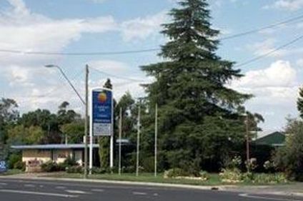The Plainsman Motel