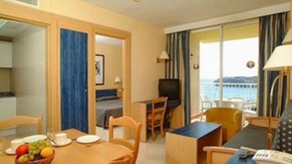 Vistasol Apartments Room