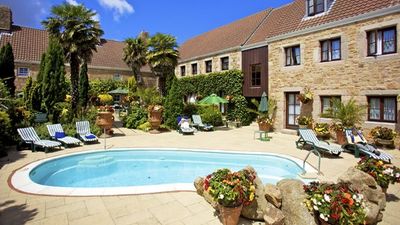Greenhills Country Hotel