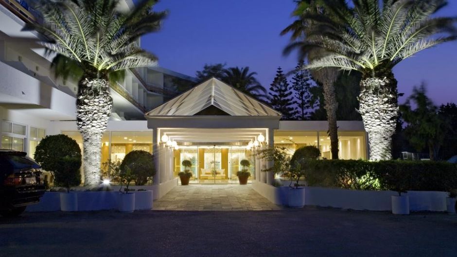 Eden Roc Hotel Exterior