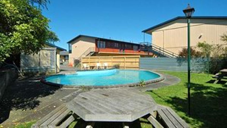 Alma Motel Wanganui Pool