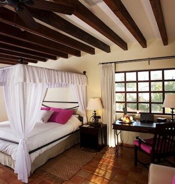 Guaycura Boutique Hotel & Spa
