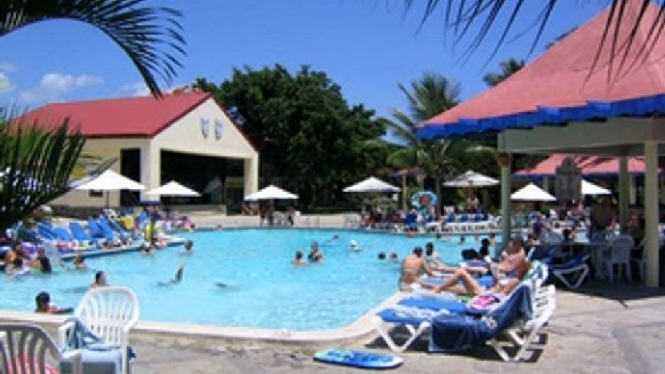 Fun Royale/Tropicale All Inclusive Pool