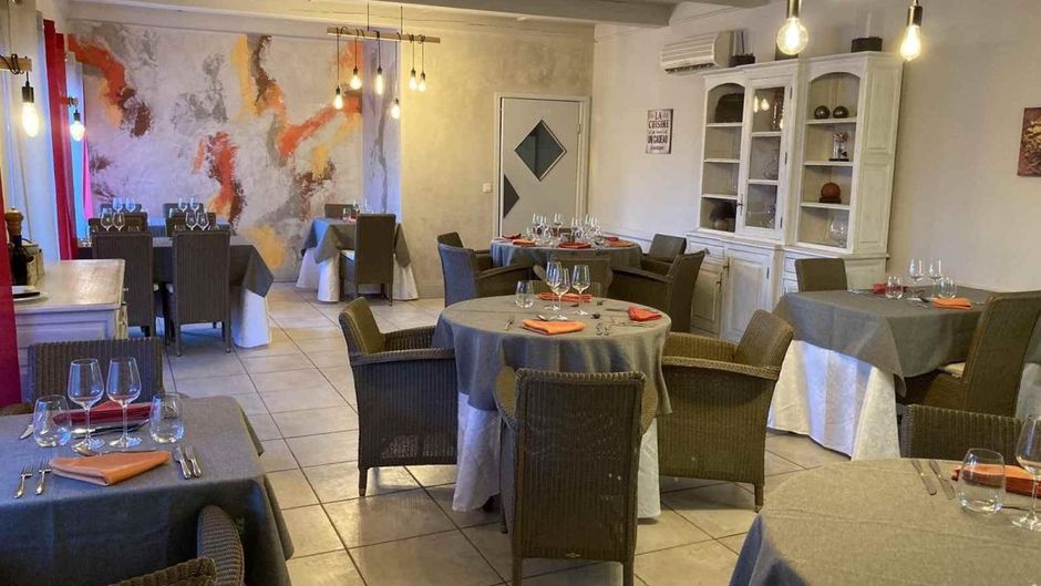 Hotel Les Aubuns Restaurant