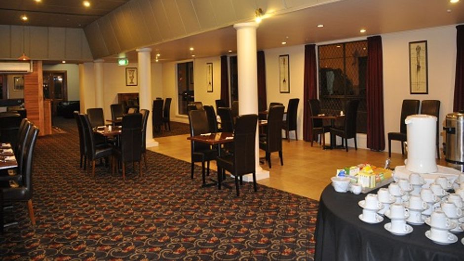 The Victoria Hotel Dunedin Restaurant