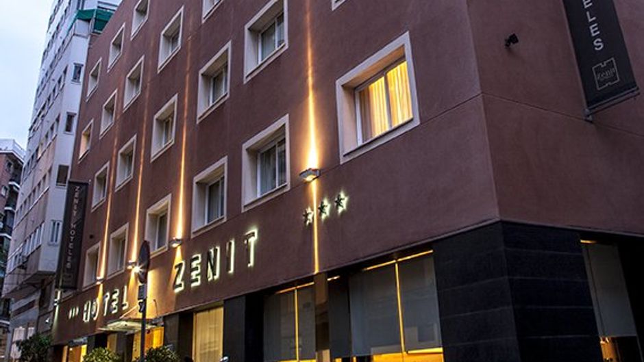 Hotel Zenit Malaga Exterior