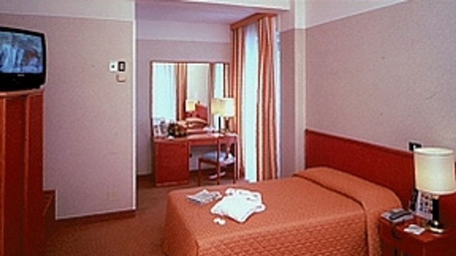 Hotel Tiberius Room