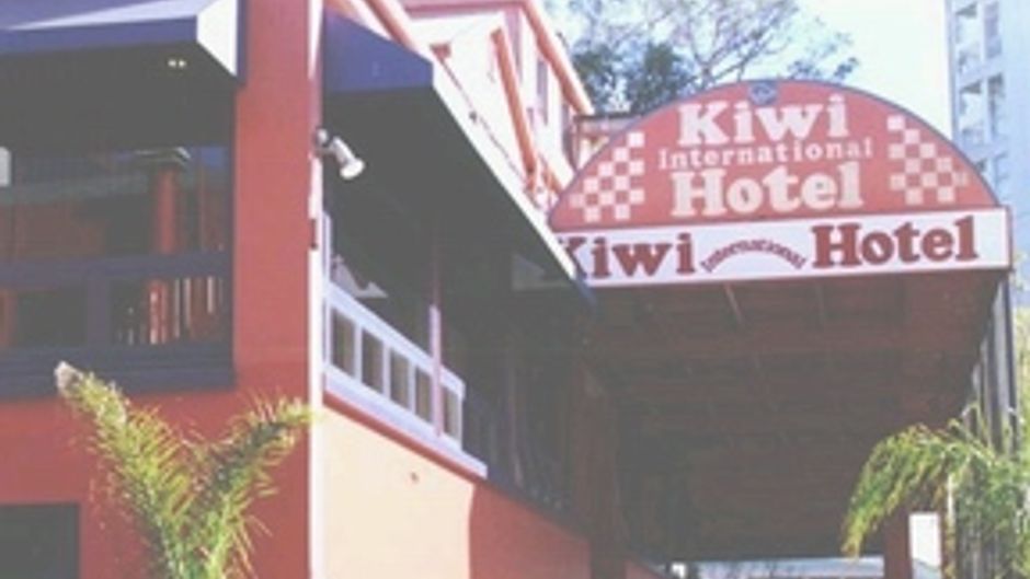 Kiwi International Hotel Exterior
