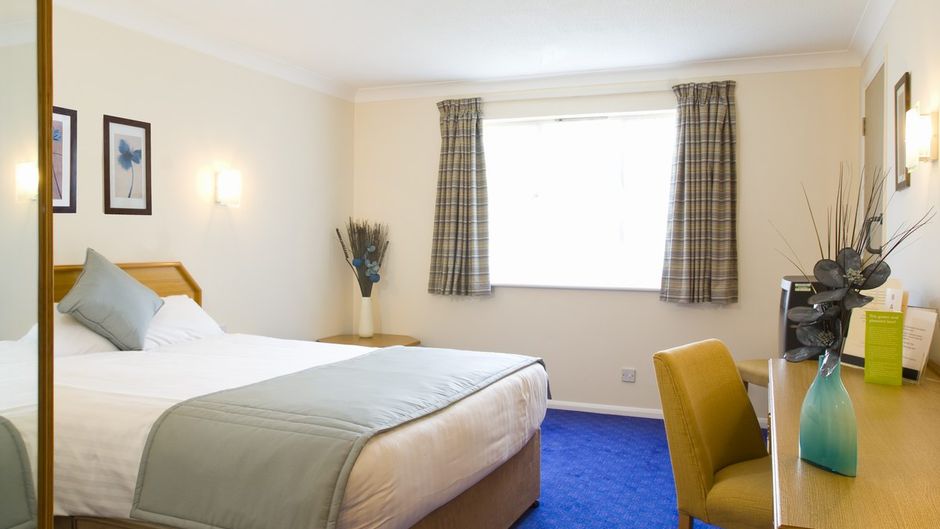 Mercure Hatfield Oak Hotel Room