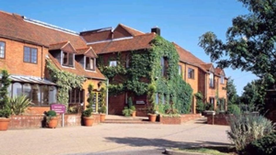 Warwickshire Park Hotel Kenilworth Exterior