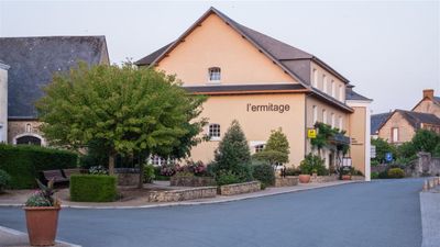 L'Ermitage Hotel
