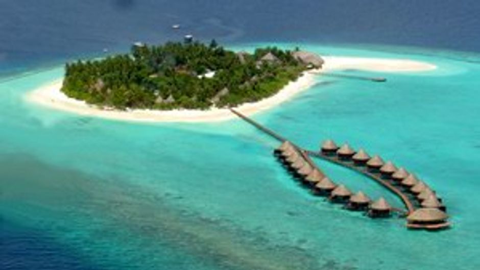 Angaga Island Resort & Spa Exterior