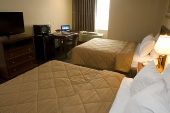 Comfort Inn Livonia