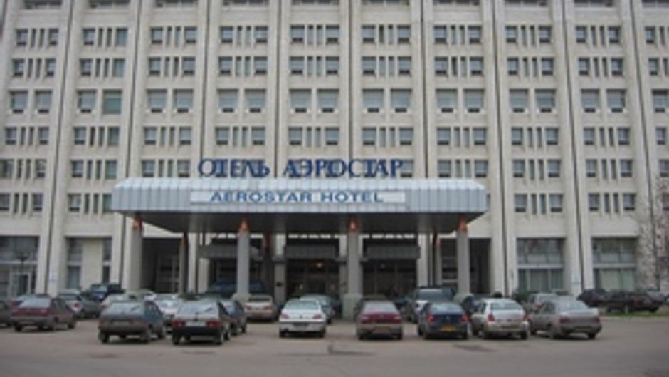 Aerostar Hotel Exterior