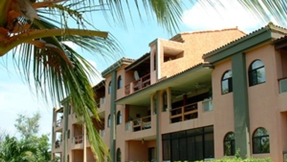 Flamingo Marina Resort Exterior