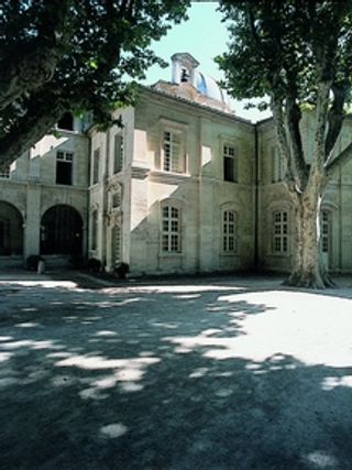 Cloitre St Louis Hotel