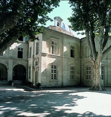 Cloitre St Louis Hotel