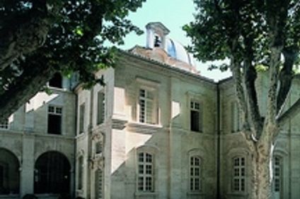 Cloitre St Louis Hotel