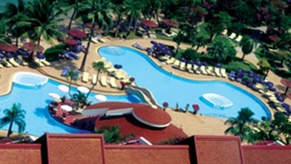 Royal Wing & Spa Pool