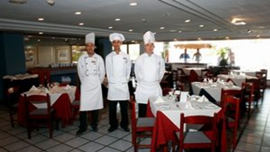 Hotel Cristina Suites Restaurant