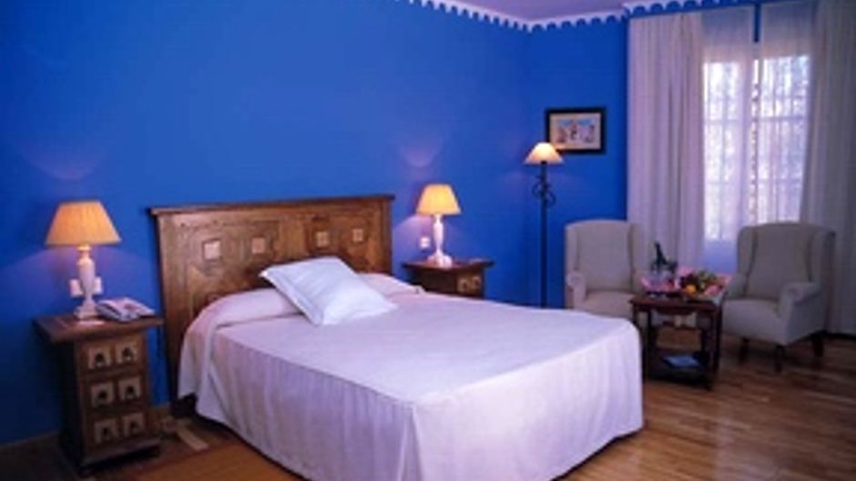 Alcazar de la Reina Room