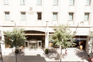 Gallery Hotel
