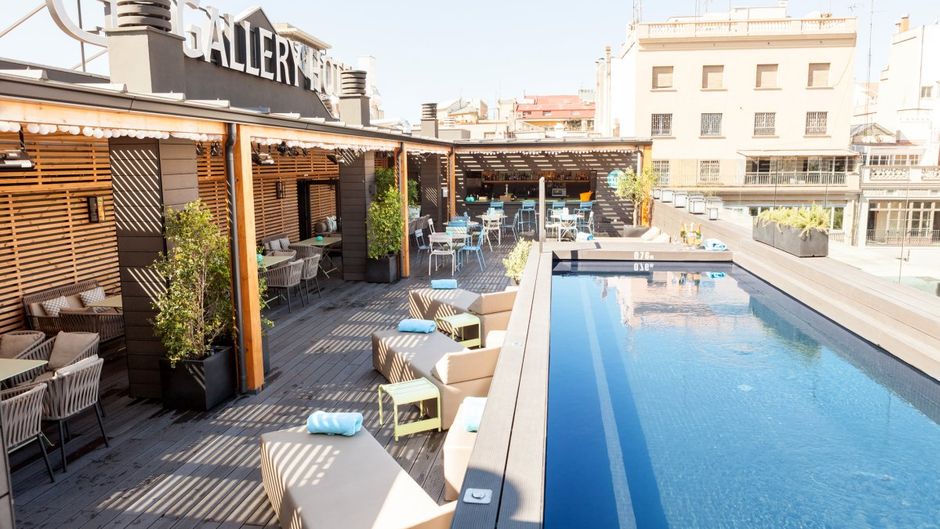 Gallery Hotel Pool
