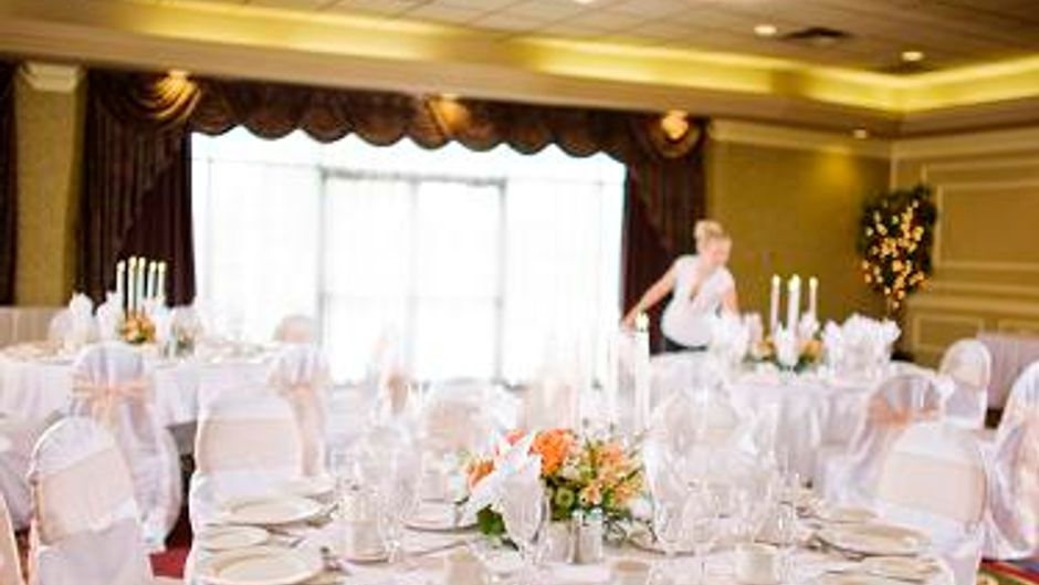 Executive Hotel Burnaby Banquet