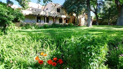 Inn on La Loma Plaza