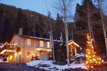 Taos Mountain Lodge